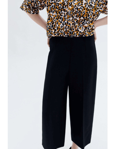 Pantalon pierce